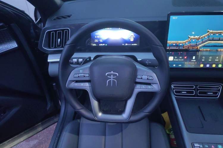 Used BYD Song Pro New Energy 2026 Model DM-i 220KM Beyond Version Steering Wheel