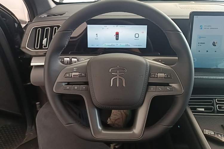 Used BYD Song Pro New Energy 2026 Model DM-i 133KM Progressive Version Steering Wheel