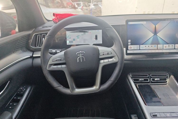 Used BYD Song Pro New Energy 2026 Model DM-i 133KM Superior Version Steering Wheel
