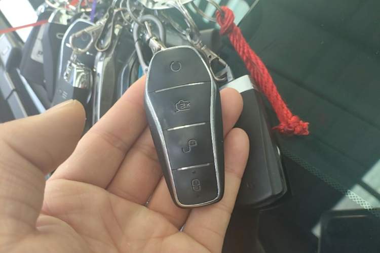 Used BYD Song Pro New Energy 2026 Model DM-i 133KM Progressive Version Vehicle Key