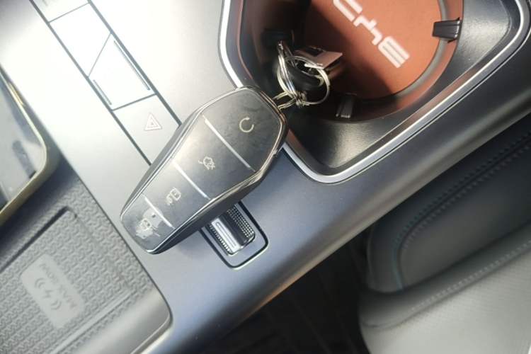 Used BYD Song Pro New Energy 2026 Model DM-i 133KM Superior Version Vehicle Key