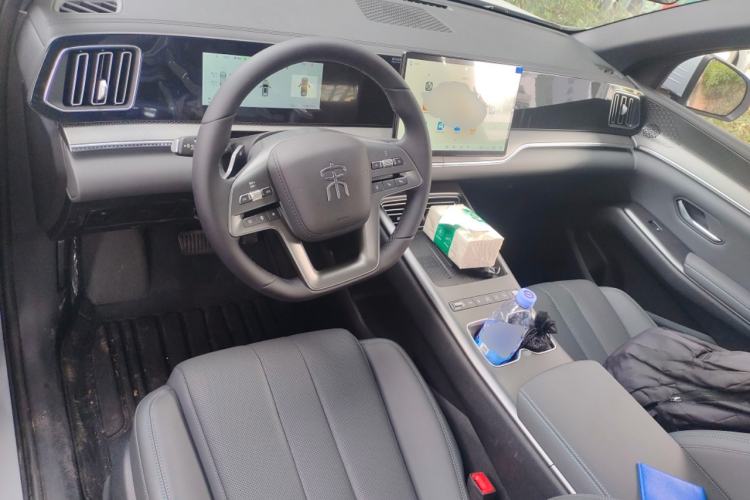 Used BYD Song Pro New Energy 2026 Model DM-i 133KM Superior Version Center Console