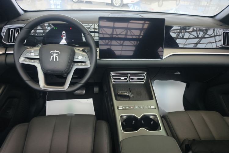 Used BYD Song Pro New Energy 2026 Model DM-i 220KM Beyond Version Center Console