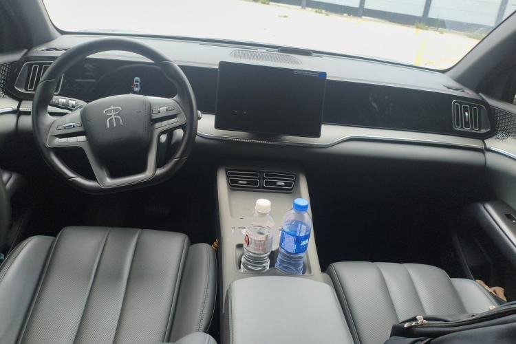 Used BYD Song Pro New Energy 2026 Model DM-i 133KM Superior Version Center Console
