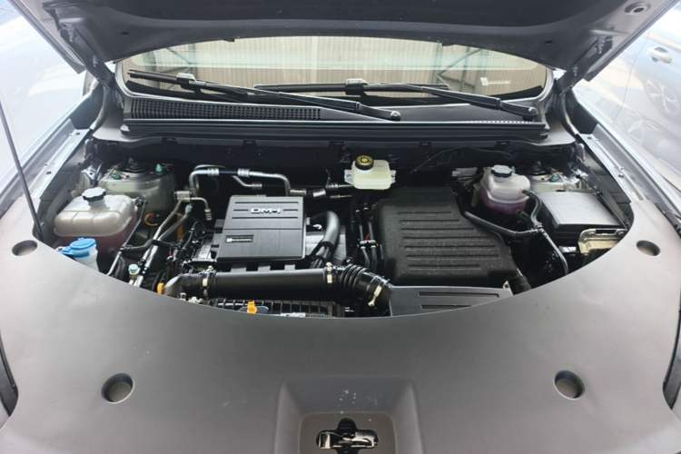 Used BYD Song Pro New Energy 2026 Model DM-i 220KM Beyond Version Engine Bay