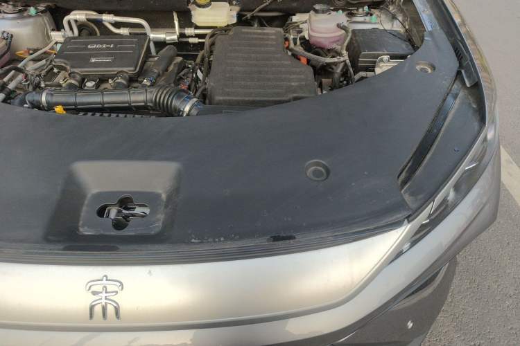 Used BYD Song Pro New Energy 2026 Model DM-i 133KM Superior Version Engine Bay Left