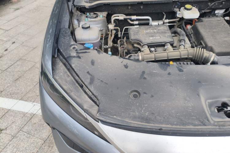 Used BYD Song Pro New Energy 2026 Model DM-i 133KM Superior Version Engine Bay Right