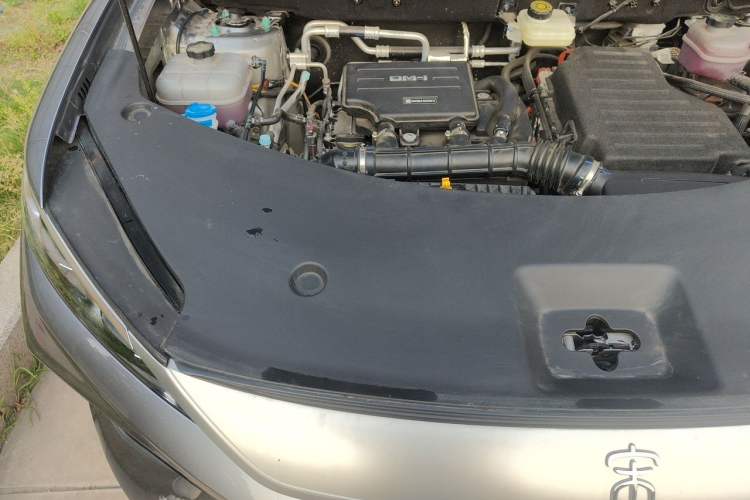 Used BYD Song Pro New Energy 2026 Model DM-i 133KM Superior Version Engine Bay Right