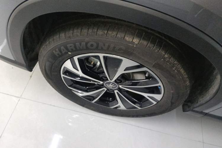Used BYD Song Pro New Energy 2026 Model DM-i 133KM Superior Version Left Front Wheel Hub