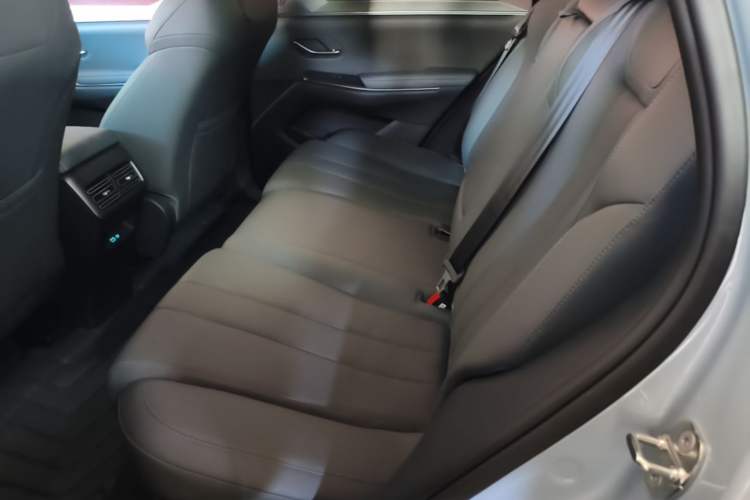 Used BYD Song Pro New Energy 2026 Model DM-i 220KM Beyond Version Left Rear Seat