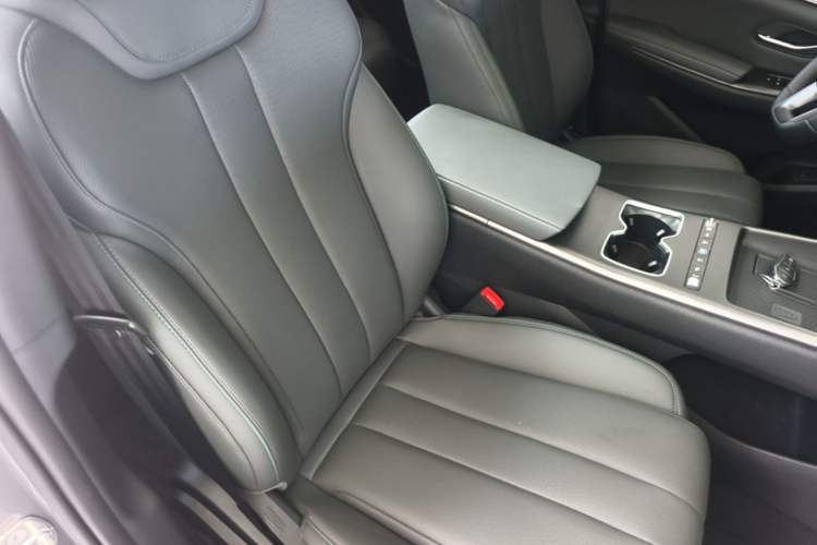 Used BYD Song Pro New Energy 2026 Model DM-i 220KM Beyond Version Right Front Seat