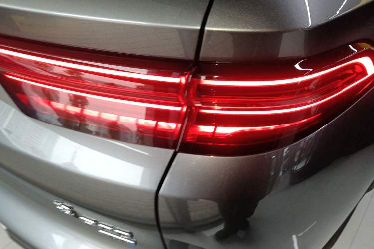Used BYD Song Pro New Energy 2026 Model DM-i 133KM Superior Version Right Rear Taillight