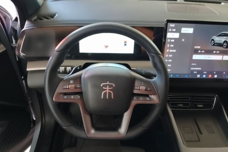 Used BYD Song Pro New Energy 2026 Model DM-i 220KM Beyond Version Steering Wheel