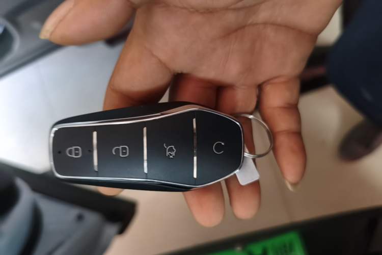 Used BYD Song Pro New Energy 2026 Model DM-i 220KM Beyond Version Vehicle Key