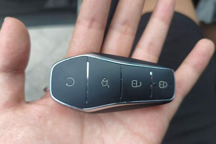 Used BYD Song Pro New Energy 2026 Model DM-i 133KM Superior Version Vehicle Key