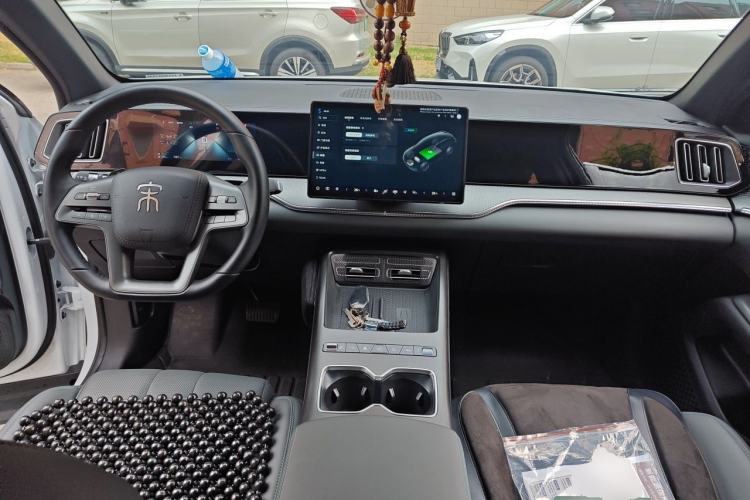 Used BYD Song Pro New Energy 2026 Model DM-i 133KM Superior Version Center Console
