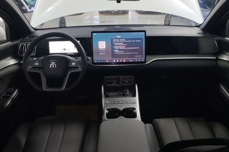 Used BYD Song Pro New Energy 2026 Model DM-i 220KM Beyond Version Center Console
