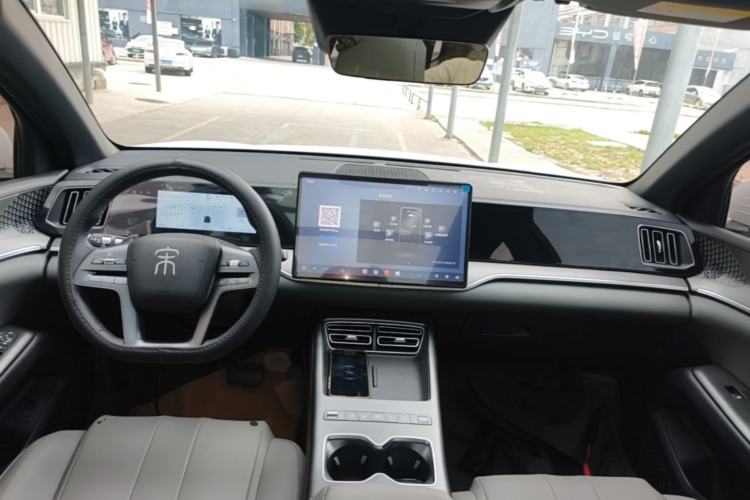 Used BYD Song Pro New Energy 2026 Model DM-i 220KM Beyond Version Center Console