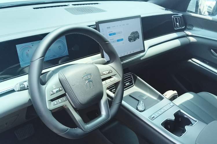 Used BYD Song Pro New Energy 2026 Model DM-i 133KM Progressive Version Center Console