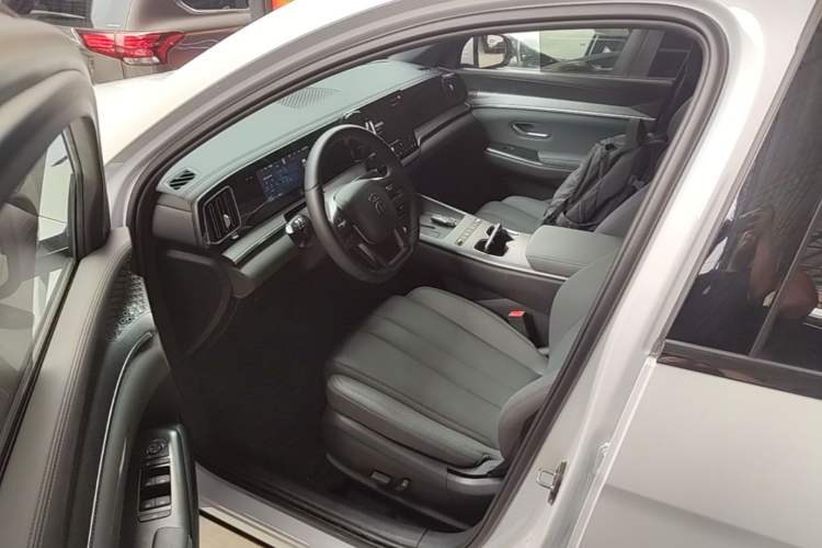 Used BYD Song Pro New Energy 2026 Model DM-i 133KM Superior Version Driver Seat