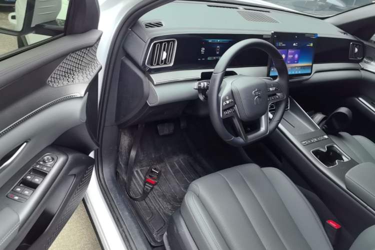 Used BYD Song Pro New Energy 2026 Model DM-i 133KM Progressive Version Driver Seat