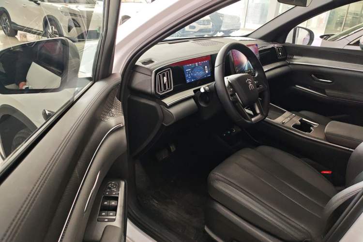 Used BYD Song Pro New Energy 2026 Model DM-i 133KM Progressive Version Driver Seat
