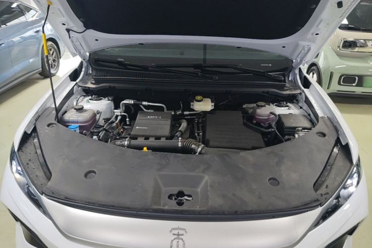 Used BYD Song Pro New Energy 2026 Model DM-i 220KM Beyond Version Engine Bay