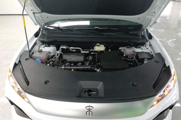 Used BYD Song Pro New Energy 2026 Model DM-i 133KM Superior Version Engine Bay
