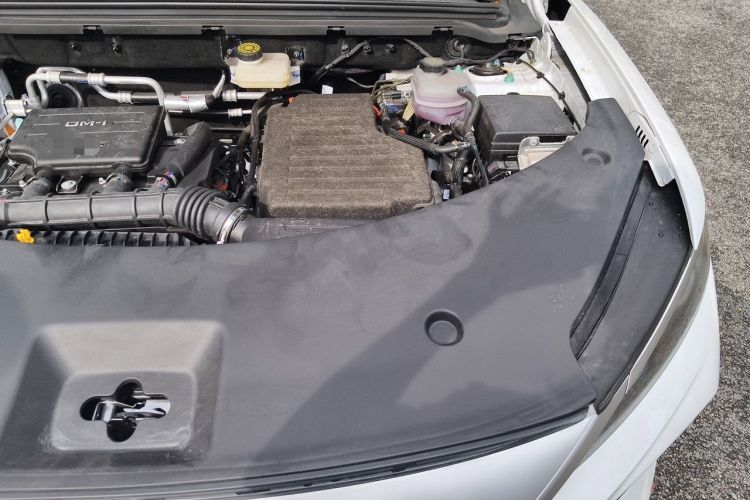 Used BYD Song Pro New Energy 2026 Model DM-i 133KM Superior Version Engine Bay Left