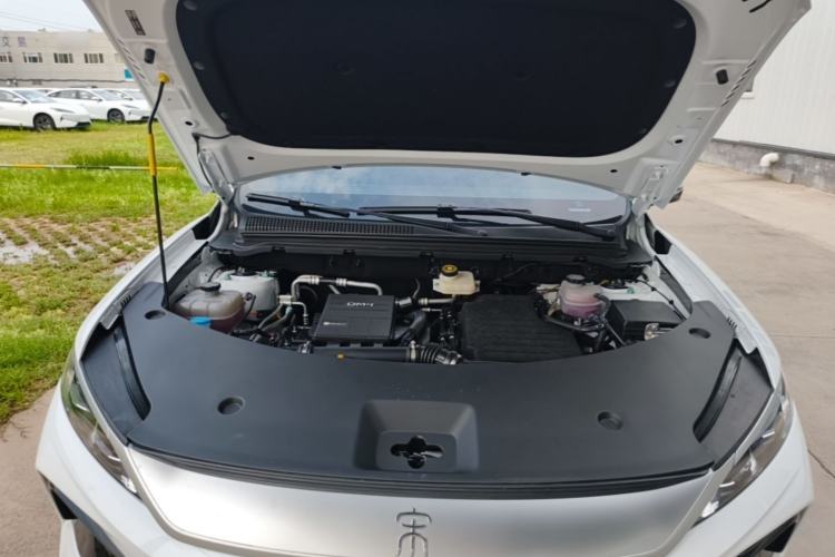 Used BYD Song Pro New Energy 2026 Model DM-i 220KM Beyond Version Engine Bay