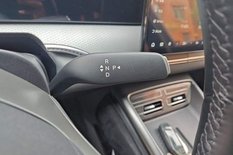 Used BYD Song Pro New Energy 2026 Model DM-i 133KM Superior Version Gear Lever