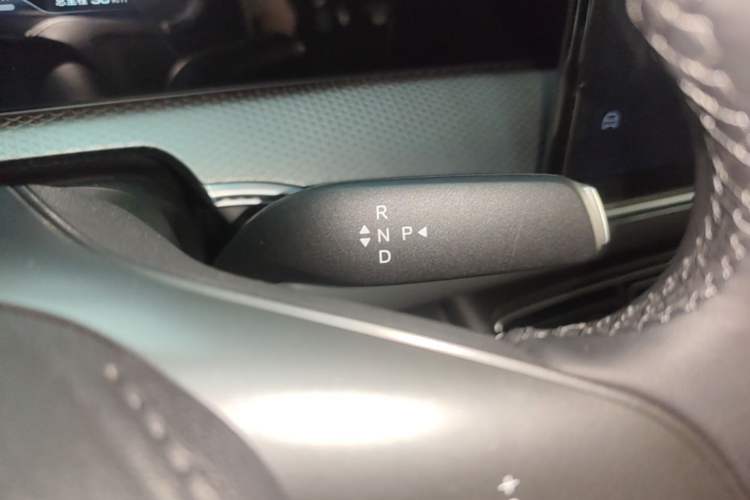 Used BYD Song Pro New Energy 2026 Model DM-i 133KM Progressive Version Gear Lever