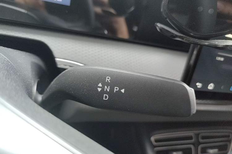 Used BYD Song Pro New Energy 2026 Model DM-i 133KM Superior Version Gear Lever