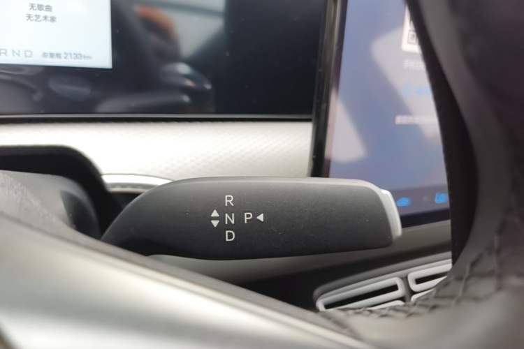 Used BYD Song Pro New Energy 2026 Model DM-i 220KM Beyond Version Gear Lever