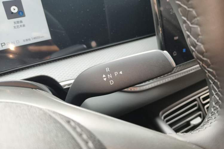 Used BYD Song Pro New Energy 2026 Model DM-i 133KM Superior Version Gear Lever