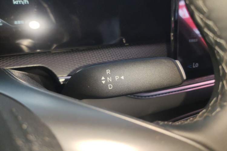 Used BYD Song Pro New Energy 2026 Model DM-i 133KM Progressive Version Gear Lever