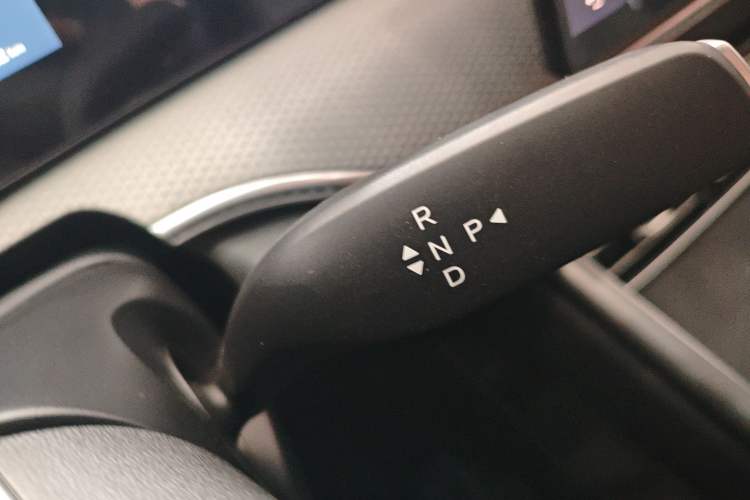 Used BYD Song Pro New Energy 2026 Model DM-i 133KM Progressive Version Gear Lever
