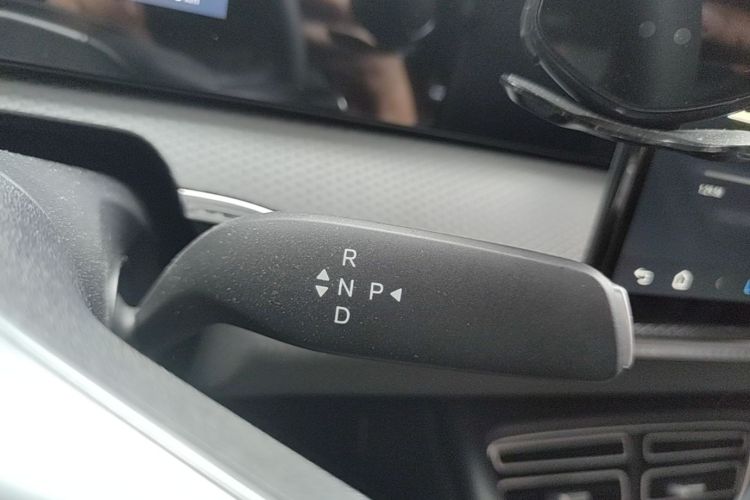 Used BYD Song Pro New Energy 2026 Model DM-i 133KM Superior Version Gear Lever