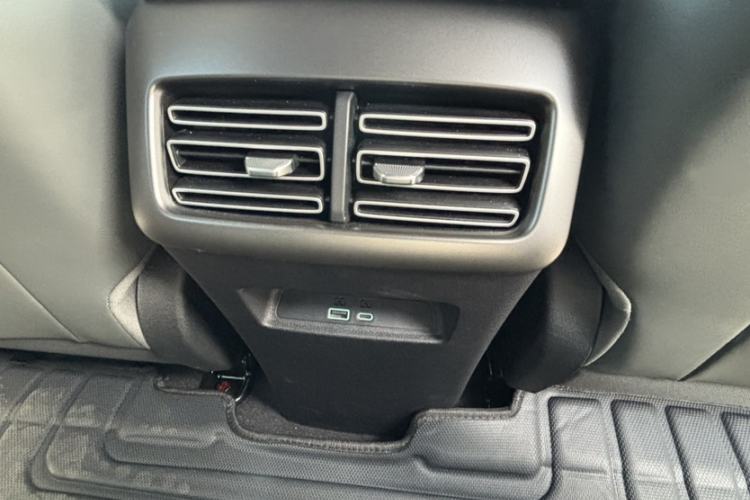 Used BYD Song Pro New Energy 2026 Model DM-i 220KM Beyond Version Interior 4