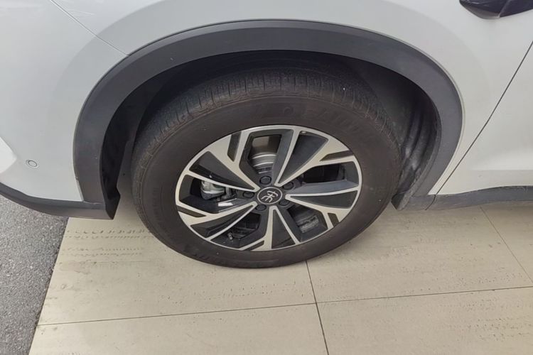 Used BYD Song Pro New Energy 2026 Model DM-i 133KM Superior Version Left Front Wheel Hub