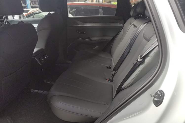 Used BYD Song Pro New Energy 2026 Model DM-i 133KM Superior Version Left Rear Seat