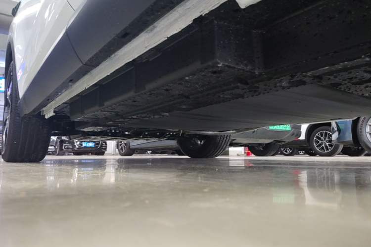 Used BYD Song Pro New Energy 2026 Model DM-i 220KM Beyond Version Left Side Sill