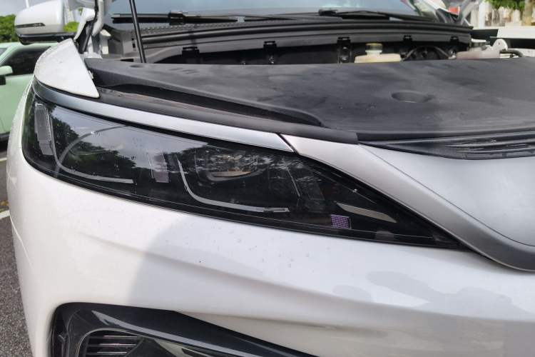 Used BYD Song Pro New Energy 2026 Model DM-i 133KM Superior Version Right Front Headlight