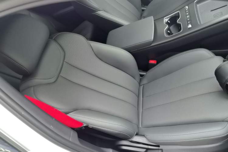 Used BYD Song Pro New Energy 2026 Model DM-i 133KM Progressive Version Right Front Seat