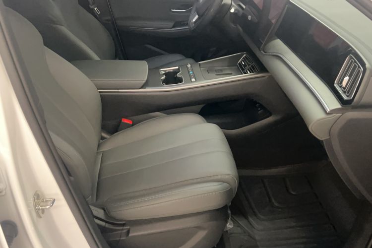 Used BYD Song Pro New Energy 2026 Model DM-i 220KM Beyond Version Right Front Seat