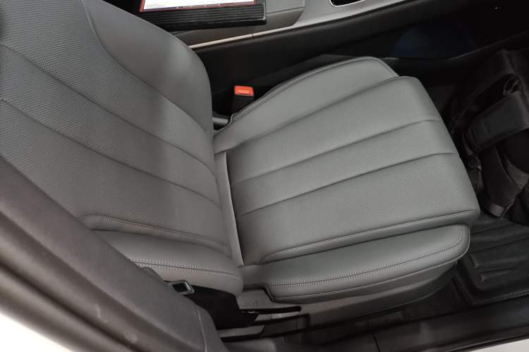 Used BYD Song Pro New Energy 2026 Model DM-i 133KM Superior Version Right Front Seat