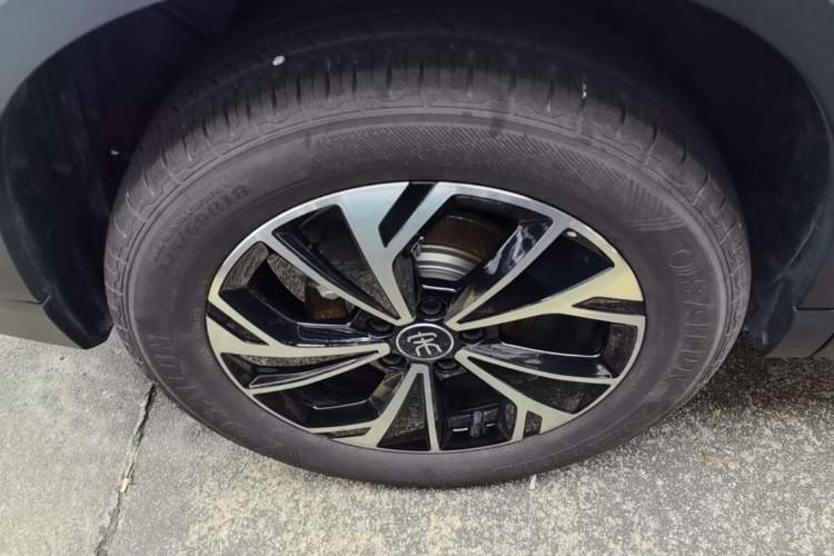 Used BYD Song Pro New Energy 2026 Model DM-i 133KM Progressive Version Right Rear Wheel Hub