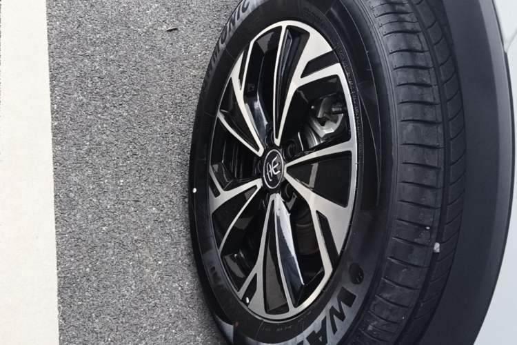 Used BYD Song Pro New Energy 2026 Model DM-i 133KM Progressive Version Right Rear Wheel Hub