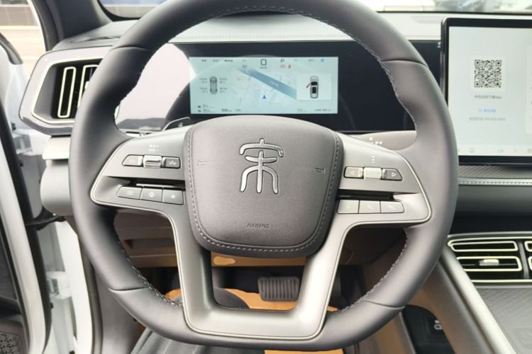 Used BYD Song Pro New Energy 2026 Model DM-i 133KM Superior Version Steering Wheel