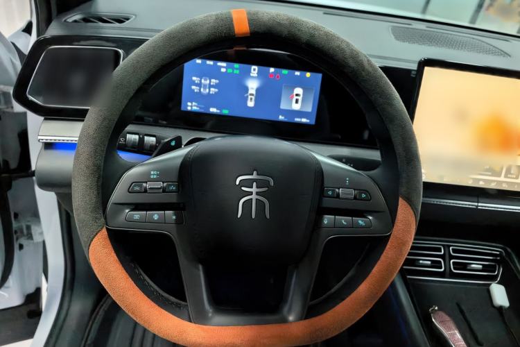 Used BYD Song Pro New Energy 2026 Model DM-i 133KM Superior Version Steering Wheel